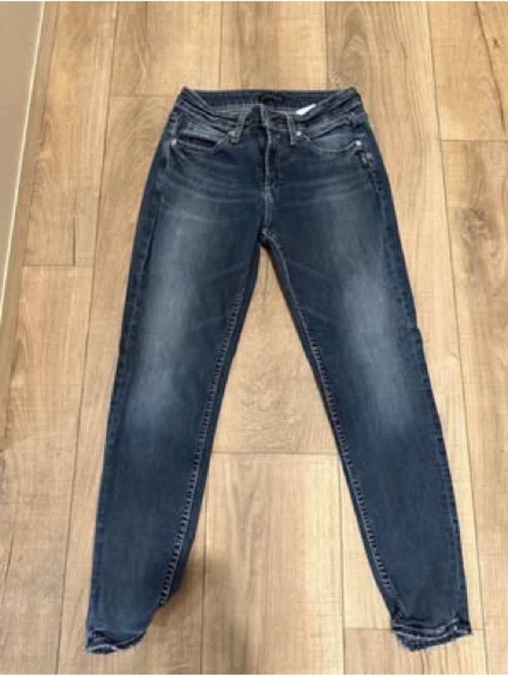 Silver Jeans Women’s Dark Blue Skinny Jeans